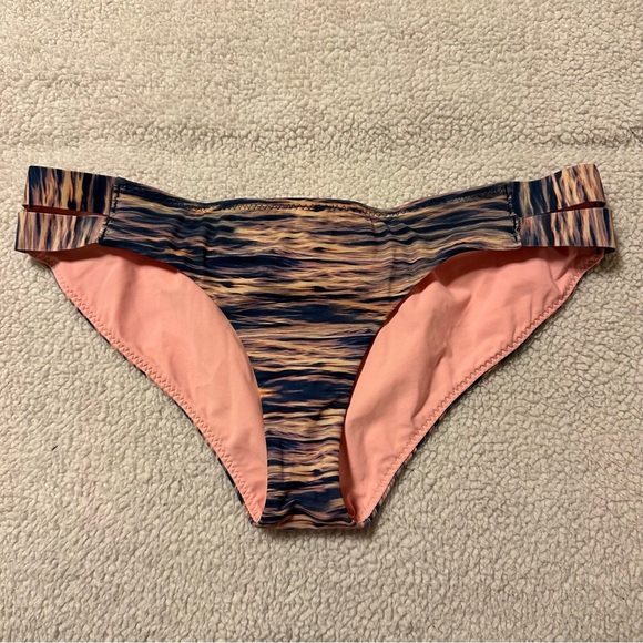 Lululemon Shanti Surf Crossback Top Bikini Bottoms Pink Blue Dream Waves Print - Picture 7 of 14